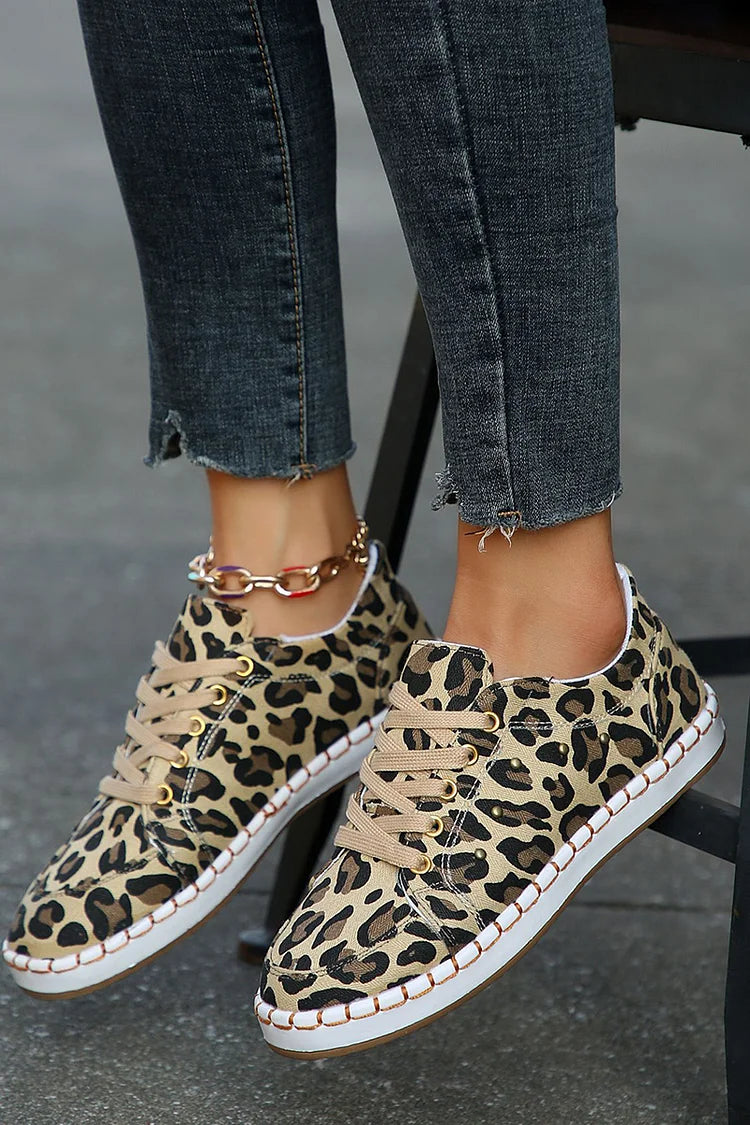 Leopard Print Stitch Detail Round Toe Lace Up Sneakers