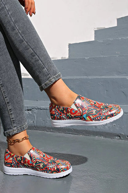 Multicolor Tribal Pattern Print Round Toe Slip On Loafers