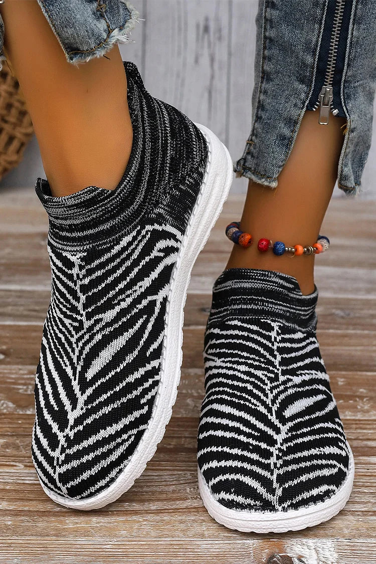 Colorblock Pattern Round Toe Casual Pull On Sneakers