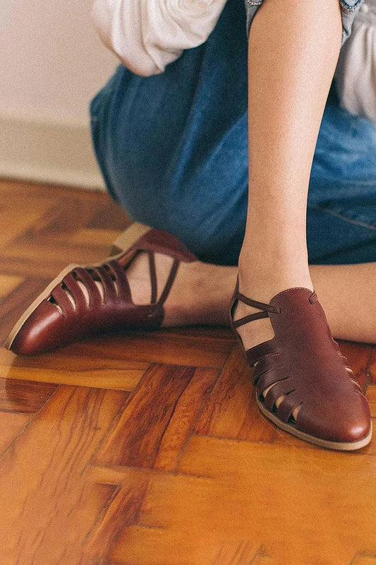 Hollow Out Solid Color Pointed Toe Casual Brown Flats [Pre Order]