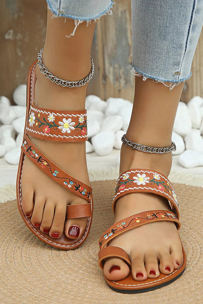 Casual Vacation Floral Embroidery Seam Toe Ring Slippers