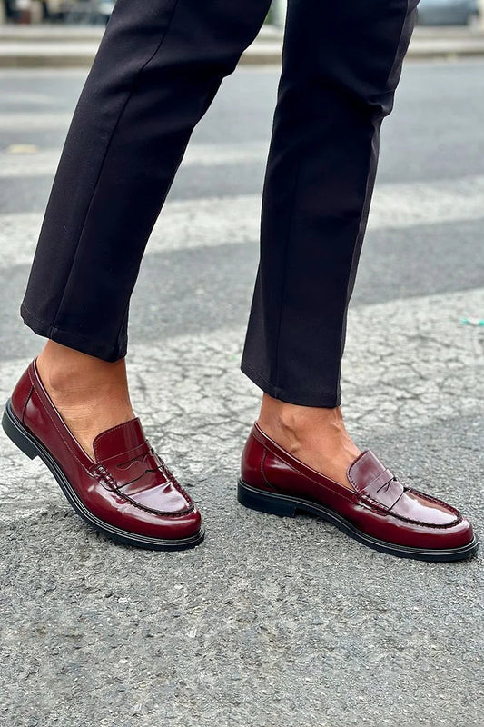 Solid Color Round Toe Patchwork Burgundy Loafers