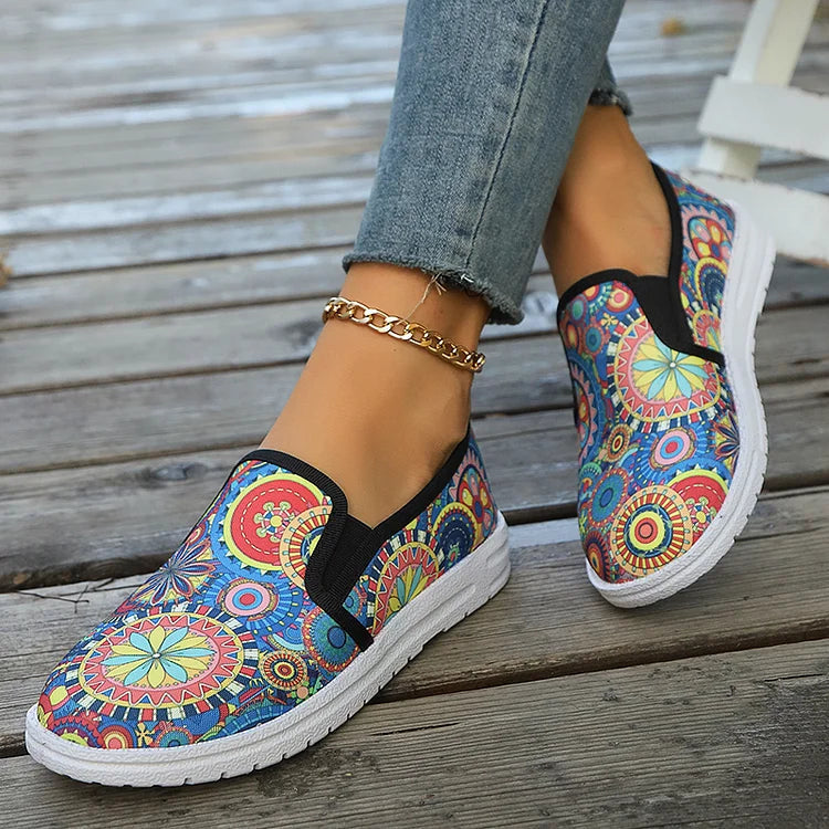 Halloween Skull Rose Peacock Feather Graffiti Print Slip On Round Toe Loafers