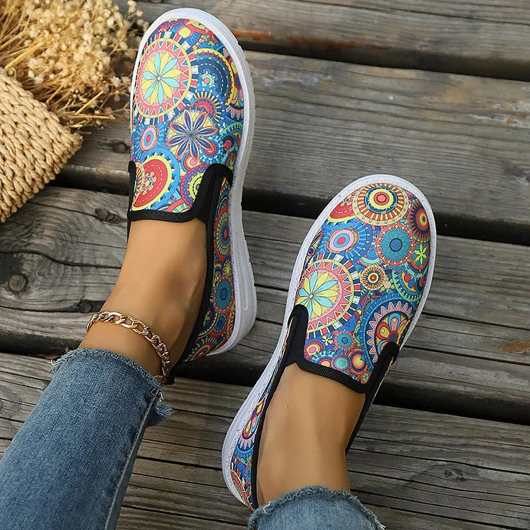 Halloween Skull Rose Peacock Feather Graffiti Print Slip On Round Toe Loafers