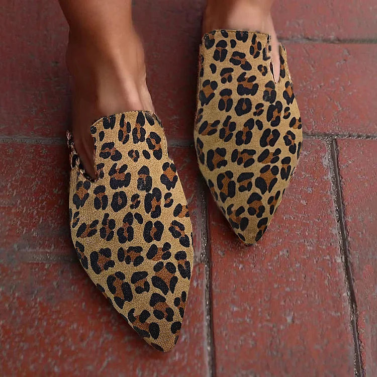Leopard Pattern Pointed Toe V Cut Flat Mules