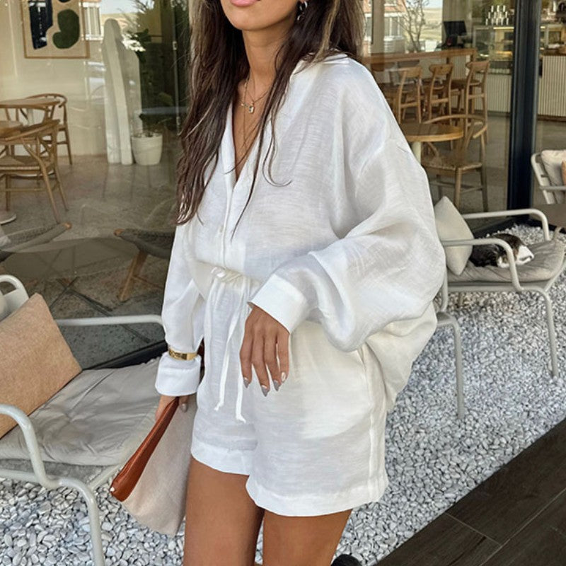 Simple Vacation Style White Two -piece Suit
