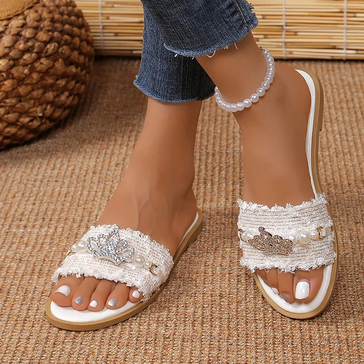 Frayed Trim Rhinestone Crown Pearl Decor Round Toe Chic Slippers