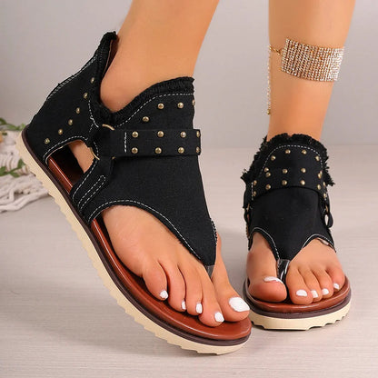 Tassels Trim V Groove Studded Back Zipper Flip Flops Sandals