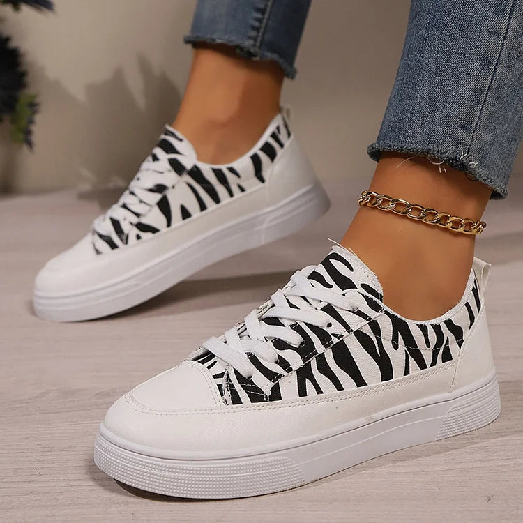 Zebra Print Patchwork Round Toe Casual Lace Up Sneakers