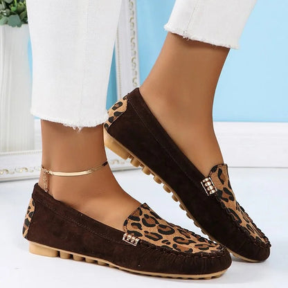 Leopard Print Patchwork Metal Decor Stitch Round Toe Loafers