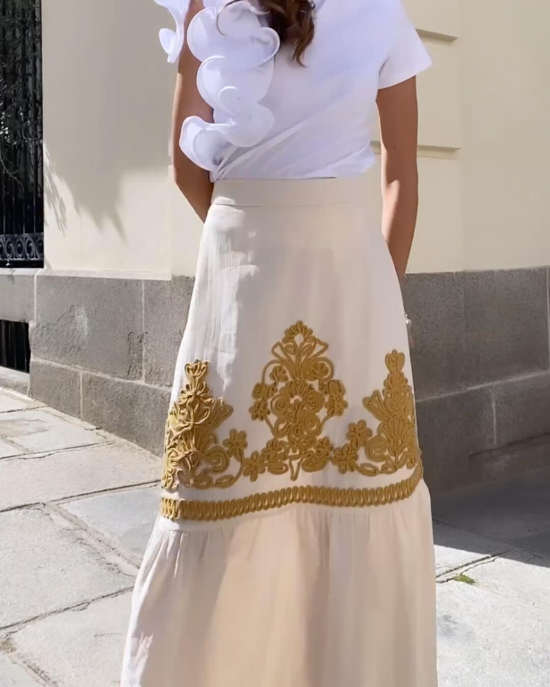 Falda bordada con patchwork y estampado étnico en mezcla de lino