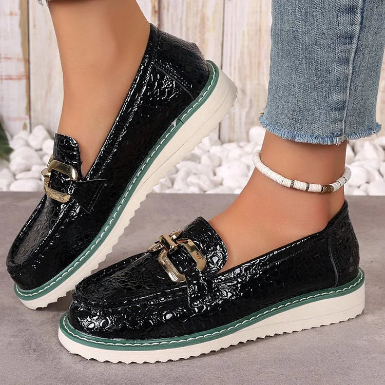 Crocodile Print Metallic Buckle Decor Round Toe Loafers