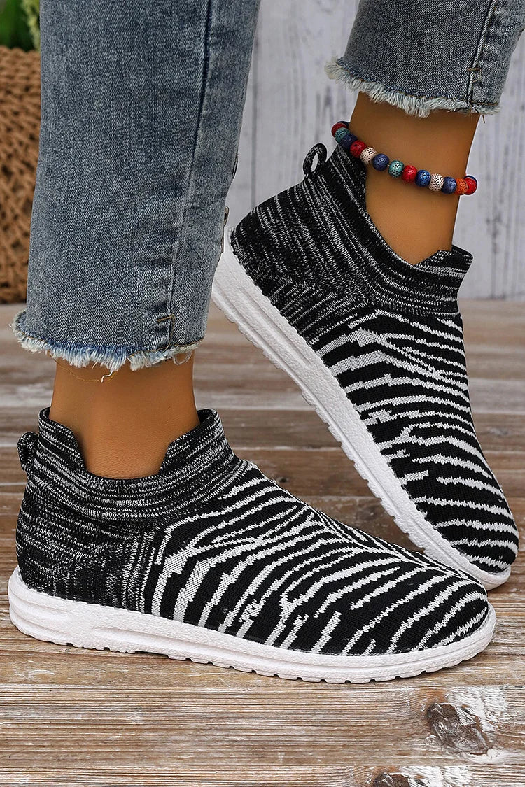 Colorblock Pattern Round Toe Casual Pull On Sneakers