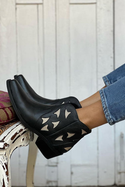 Colorblock Patchwork Pointed Toe Black Ankle Boots [Pre Order]