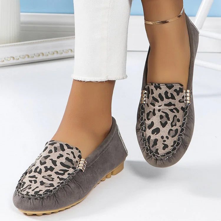 Leopard Print Patchwork Metal Decor Stitch Round Toe Loafers