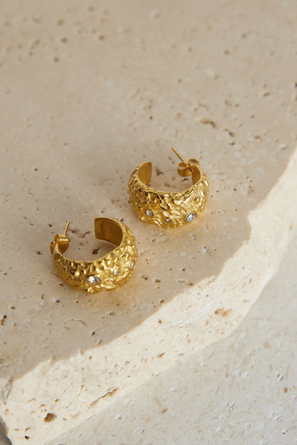 18k Gold Cliff Side Earrings Gold
