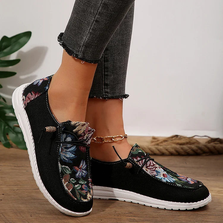 Colorful Geometric Pattern Round Toe Lace Up Sneakers