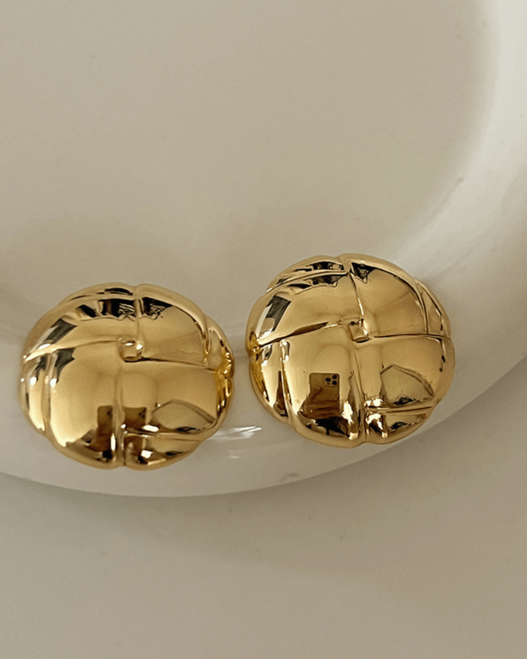 Pendientes De Aro Con Borde De Moda Chapados En Oro De 18 Quilates Oro