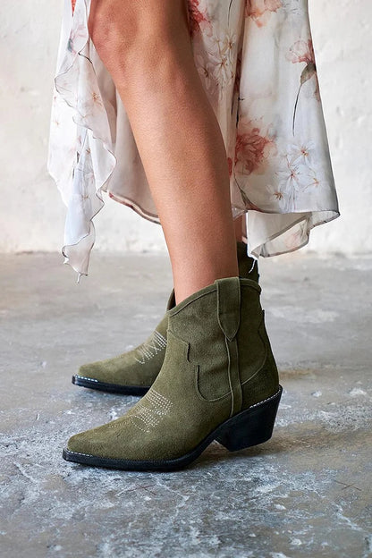 Stitch Detail Patchwork Pointed Toe Green Western Boots [Pre Order]