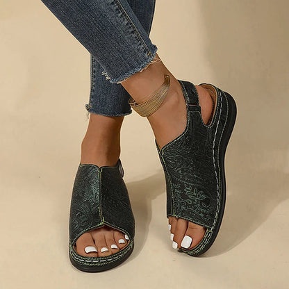 Textured Tribal Pattern Open Toe Slingback Sandals