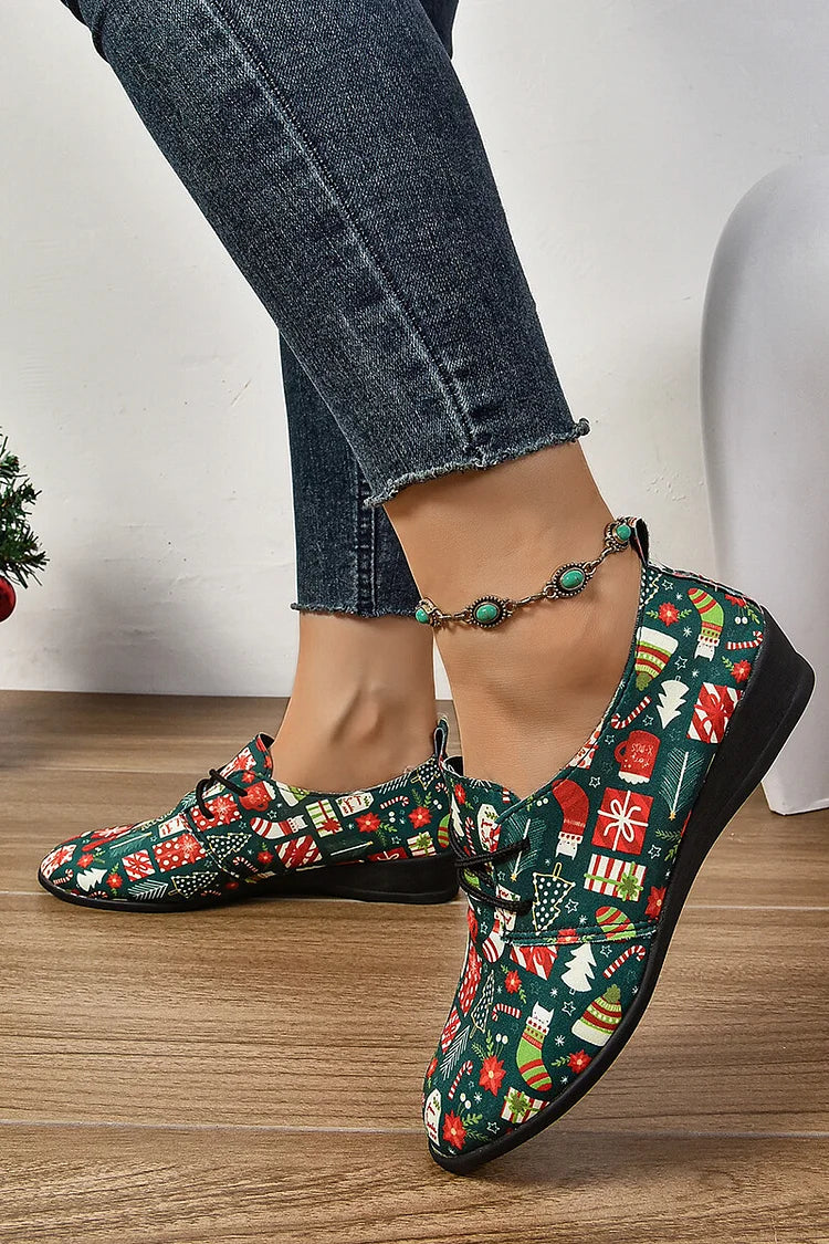 Christmas Trees Gifts Print Round Toe Lace Up Casual Shoes