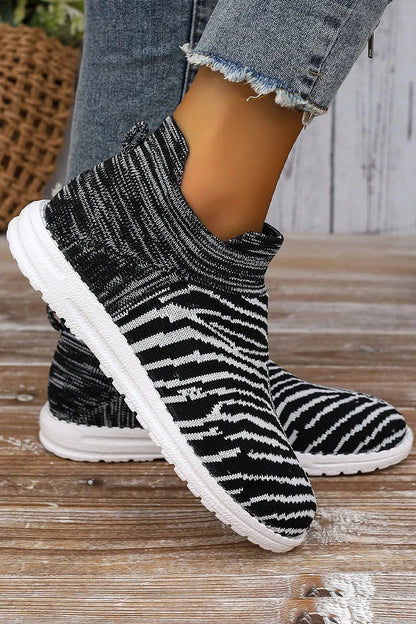 Colorblock Pattern Round Toe Casual Pull On Sneakers