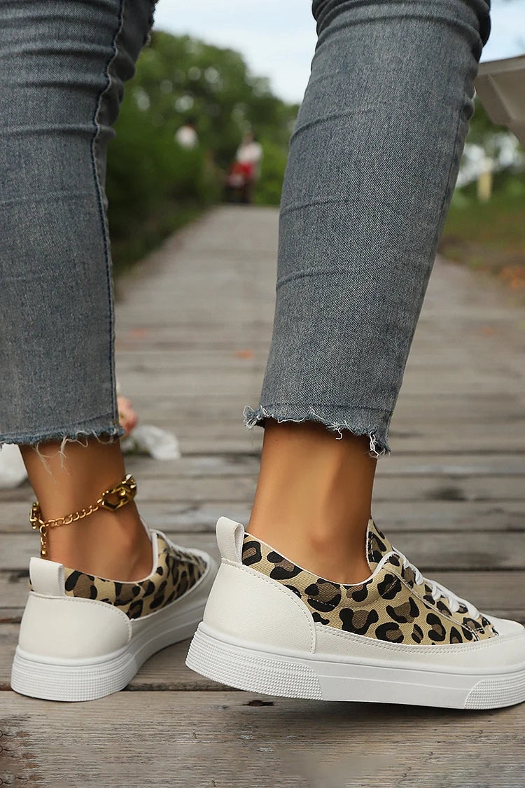 Leopard Print Round Toe Patchwork Lace Up Sneakers