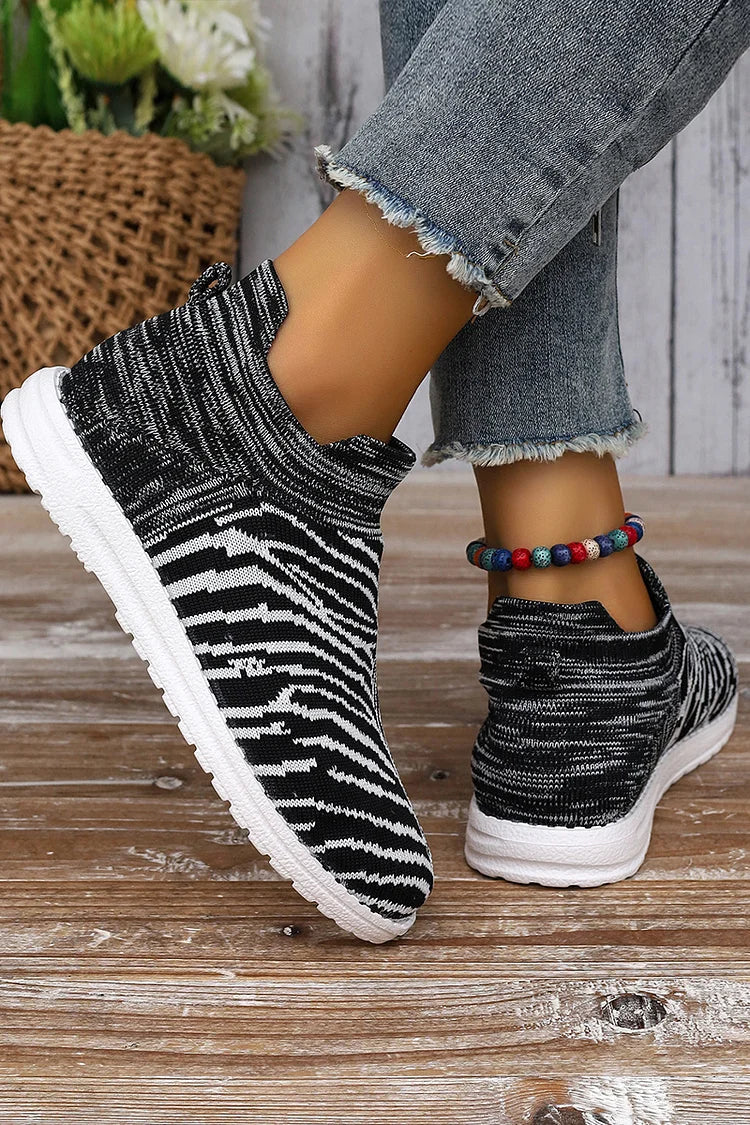 Colorblock Pattern Round Toe Casual Pull On Sneakers