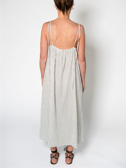 Low Back With Gray Stripes White Long Dress