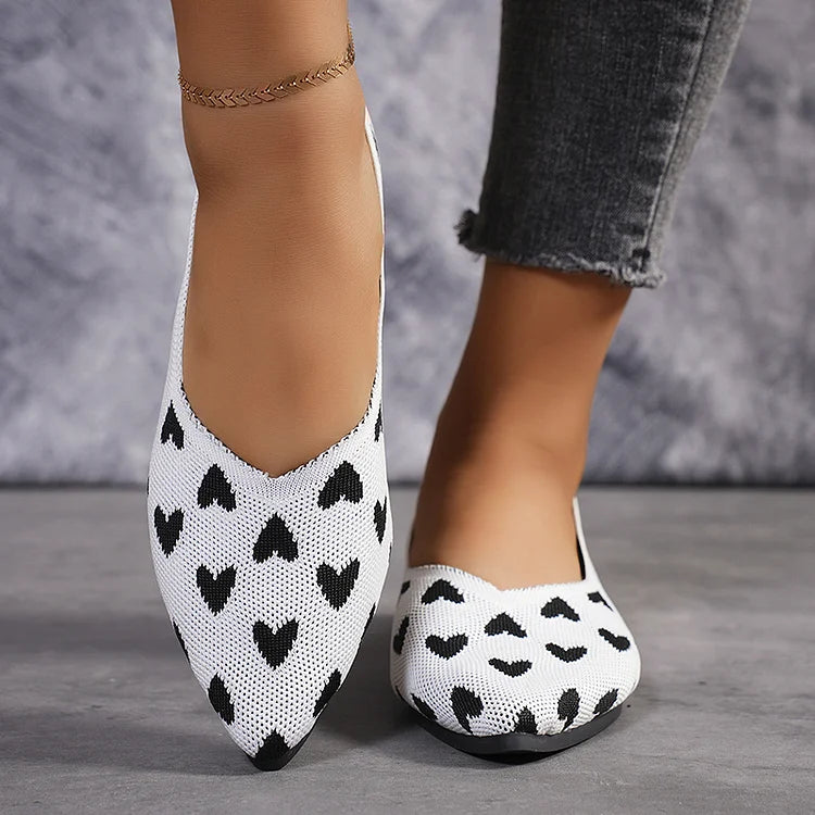 Colorblock Heart Pattern Pointed Toe Slip On Flats