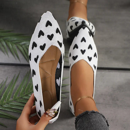 Colorblock Heart Pattern Pointed Toe Slip On Flats